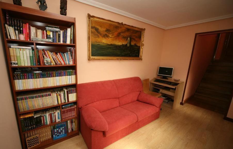 Hostal Ana Belen Madrid Bagian luar foto